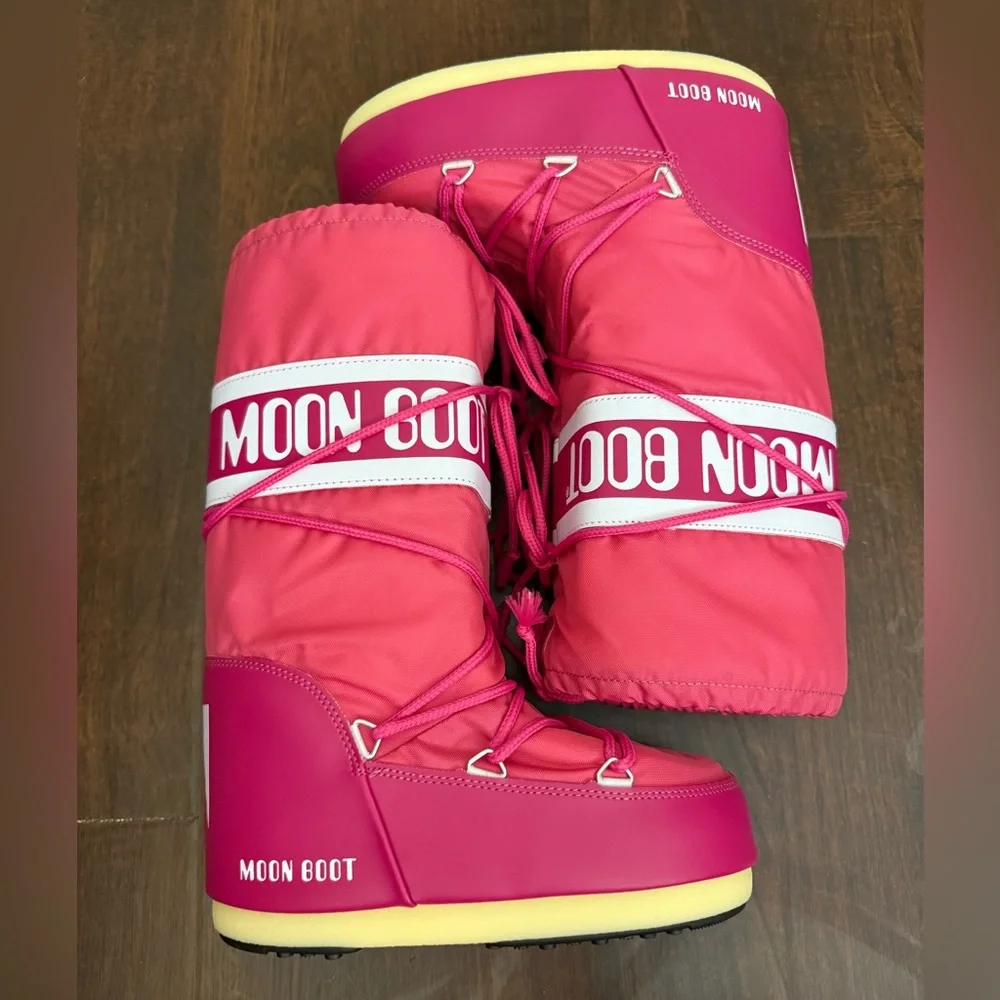 NWT Moon Boot Icon Nylon Boots in Bougainvillea/ Hot Pink Size 7 - Picture 11 of 17